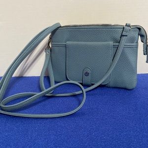 Small crossbody/wristlet purse
